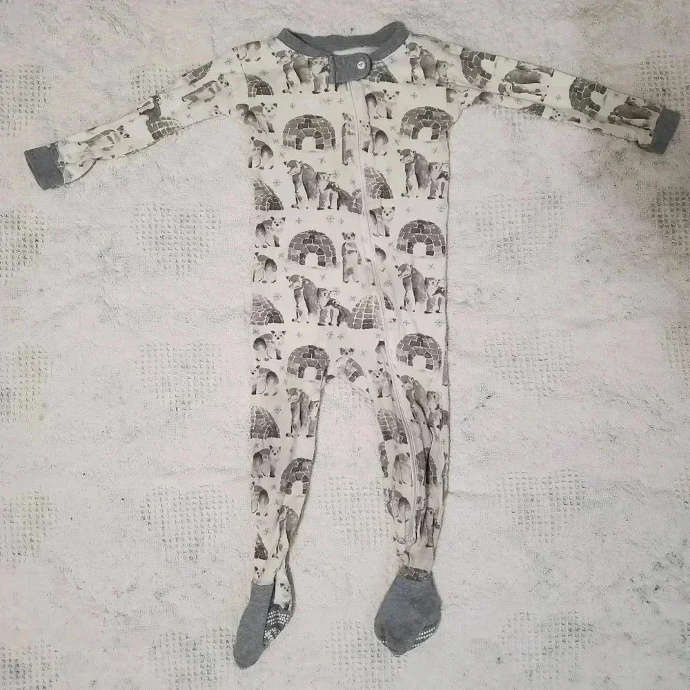 ✨BOGO FREE✨ Burts Bees Baby Toddler Polar Bear 18 months Pajama Onesie